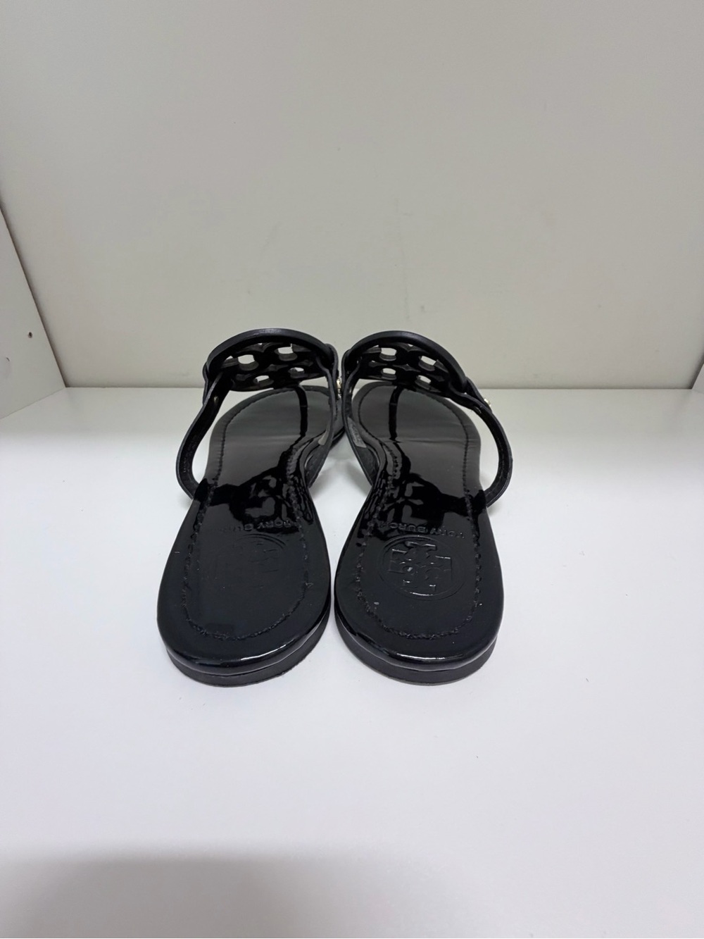 TORY BURCH MILLER PATENT SANDAL BLACK Preppy back to school trending Size 8 - Picture 8 of 11